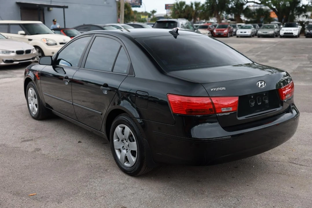 2010 Hyundai Sonata - Image 5 of 21