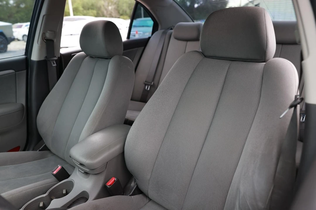 2010 Hyundai Sonata - Image 6 of 21