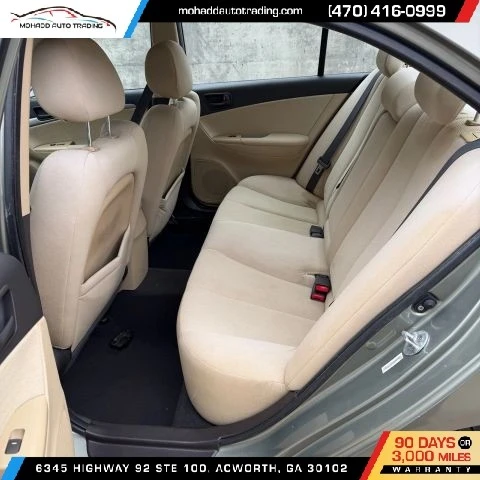 2010 Hyundai Sonata - Image 10 of 15