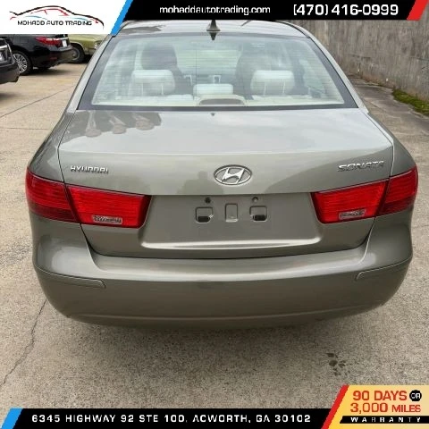 2010 Hyundai Sonata - Image 4 of 15
