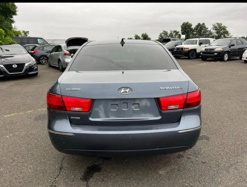 2010 Hyundai Sonata - Image 6 of 11