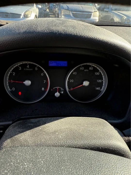 2010 Hyundai Accent - Image 6 of 6