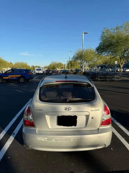 2010 Hyundai Accent - Image 6 of 13
