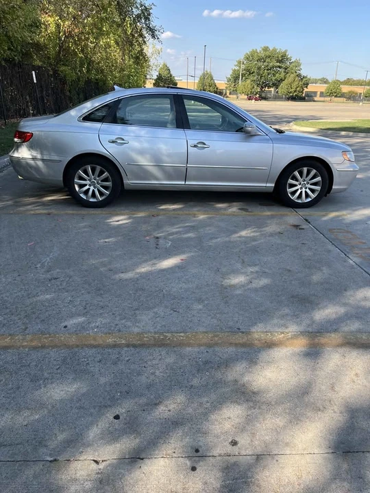 2010 Hyundai Azera - Image 6 of 11