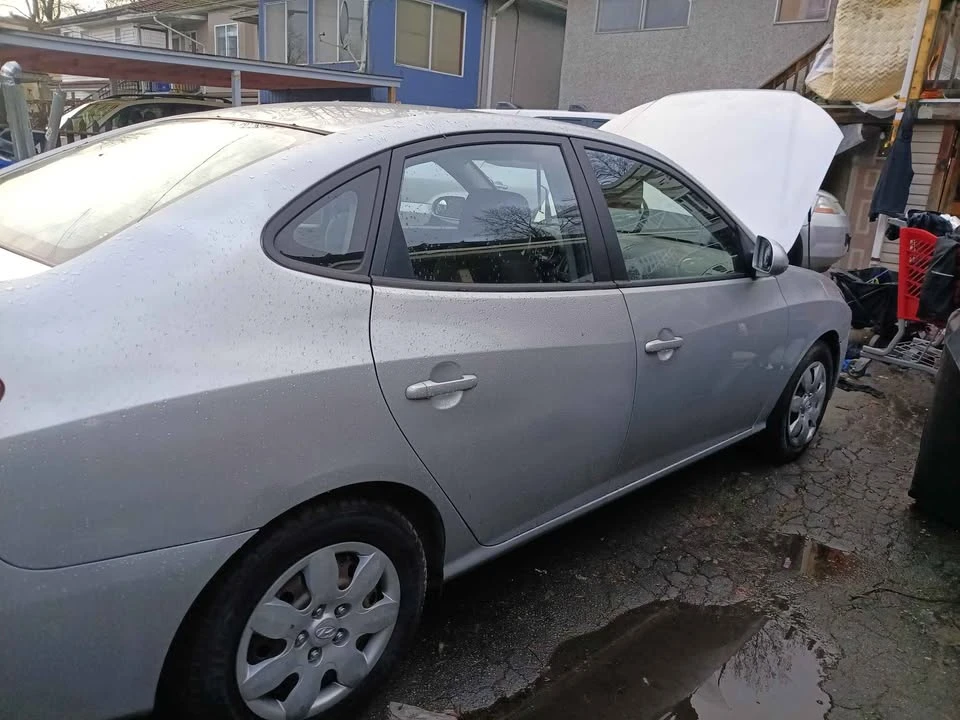 2010 Hyundai Elantra - Image 2 of 7