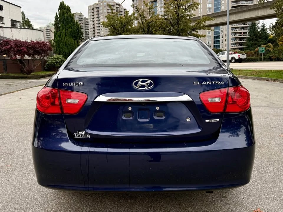 2010 Hyundai Elantra - Image 4 of 18
