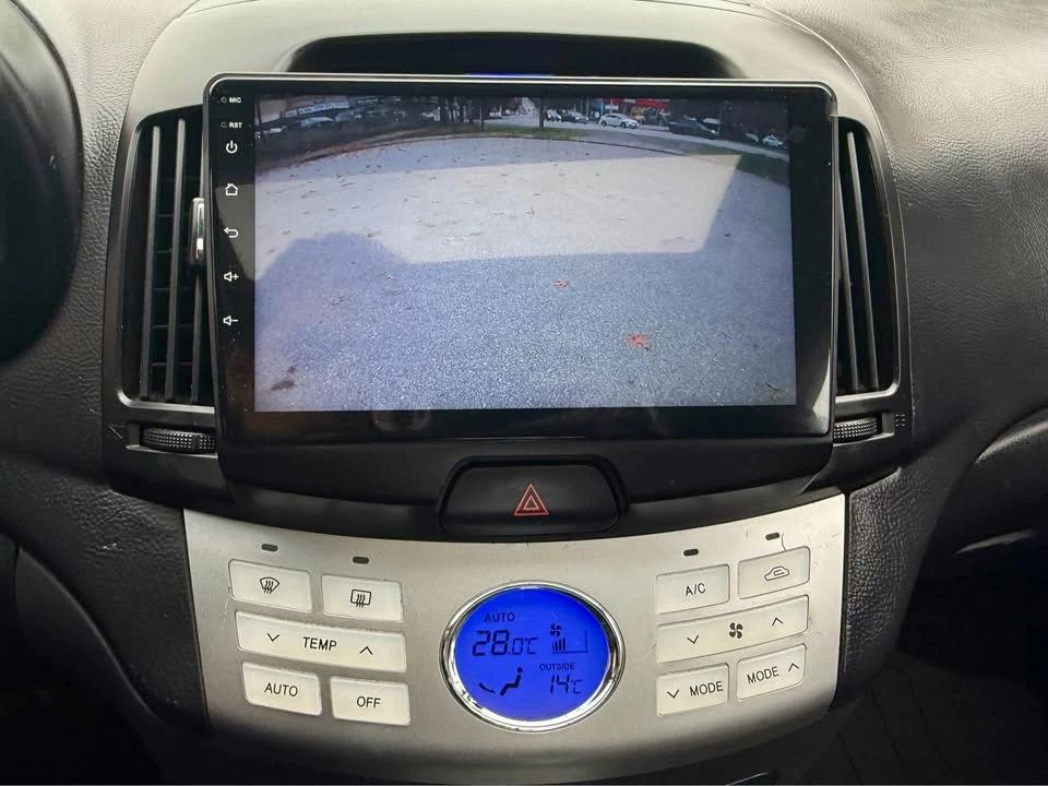 2010 Hyundai Elantra - Image 18 of 18