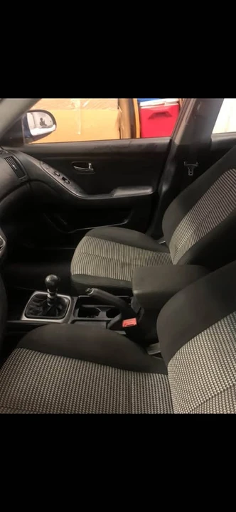 2010 Hyundai Elantra - Image 9 of 12