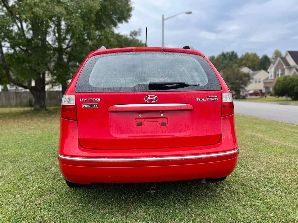 2010 Hyundai Elantra - Image 7 of 20
