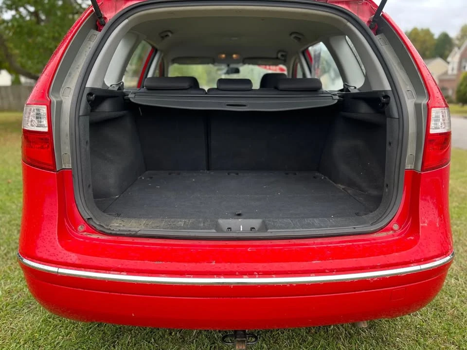2010 Hyundai Elantra - Image 9 of 20