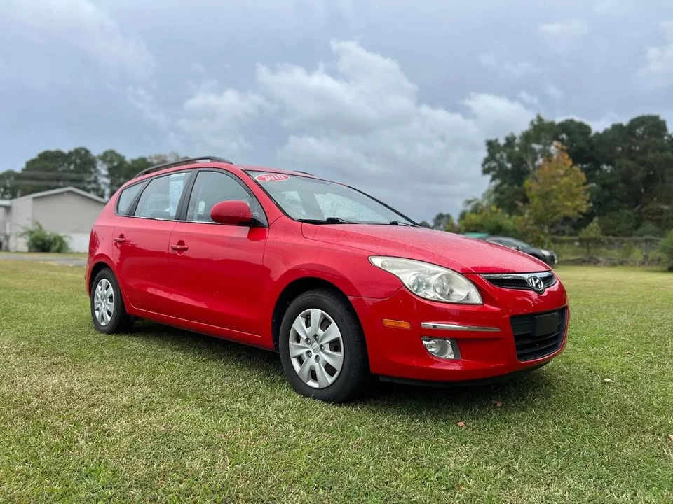 2010 Hyundai Elantra - Image 4 of 20