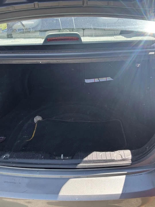 2010 Hyundai Elantra - Image 8 of 9