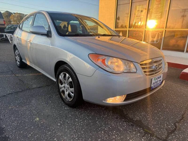2010 Hyundai Elantra - Image 2 of 20
