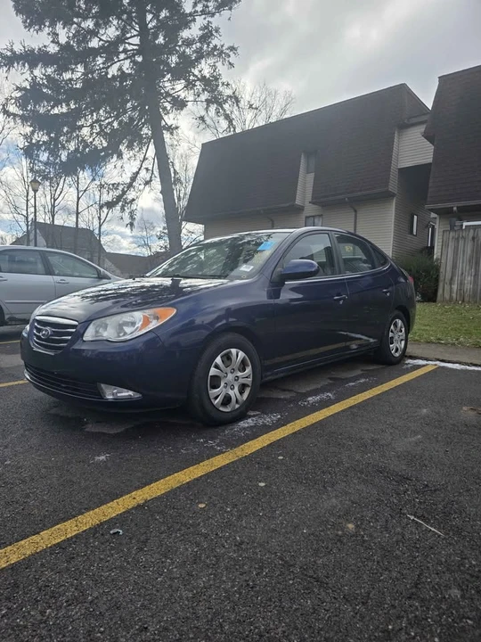 2010 Hyundai Elantra - Image 3 of 4