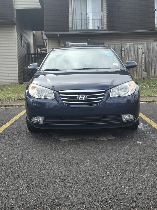 2010 Hyundai Elantra - Image 4 of 4
