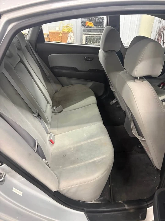 2010 Hyundai Elantra - Image 7 of 9