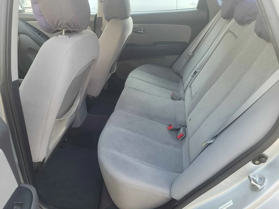 2010 Hyundai Elantra - Image 7 of 9