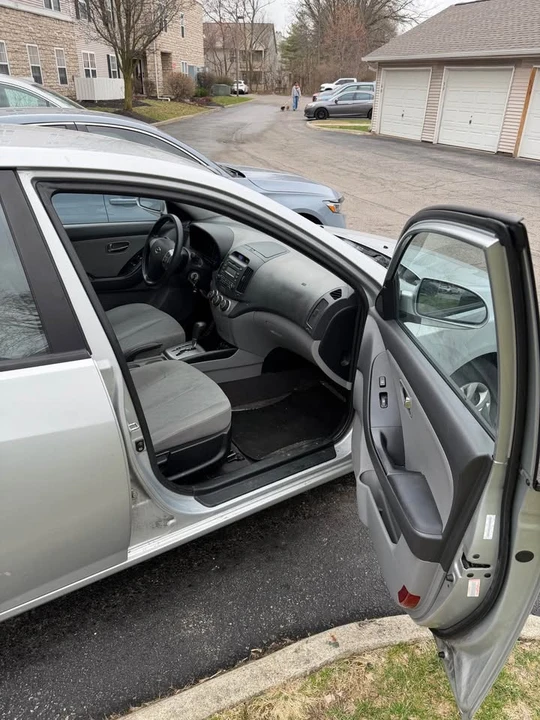 2010 Hyundai Elantra - Image 14 of 14