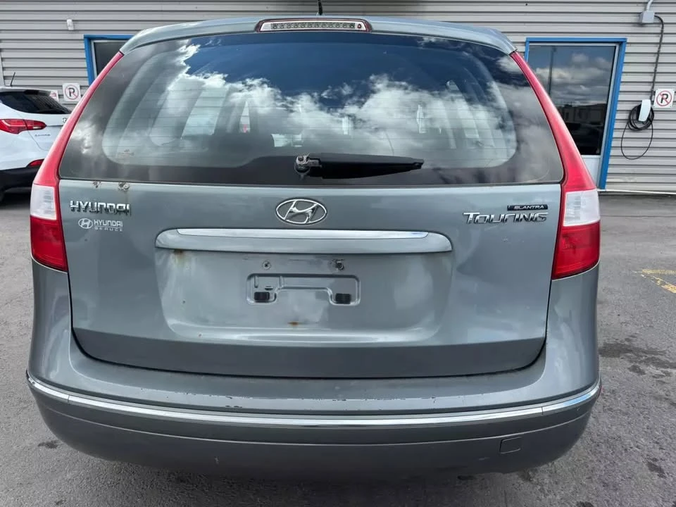 2010 Hyundai Elantra - Image 4 of 9