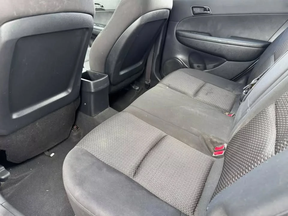 2010 Hyundai Elantra - Image 9 of 9