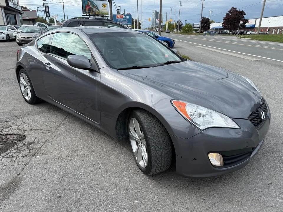 2010 Hyundai Genesis - Image 3 of 17
