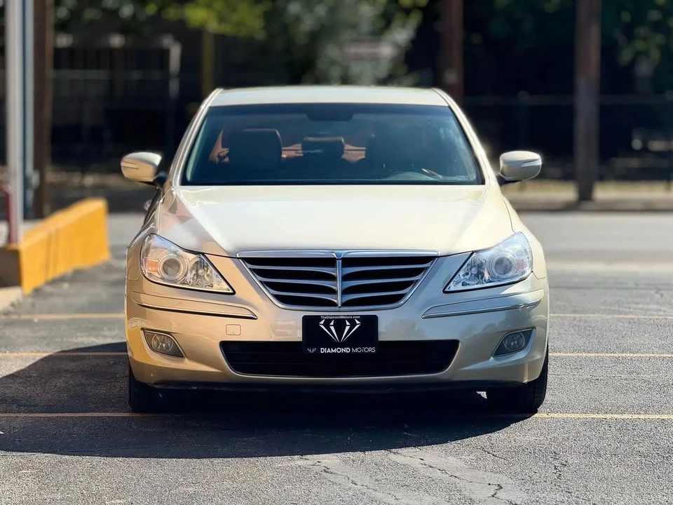2010 Hyundai Genesis - Image 3 of 11