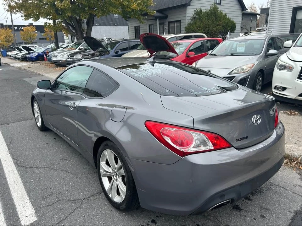 2010 Hyundai Genesis - Image 10 of 10