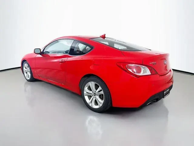 2010 Hyundai Genesis - Image 3 of 11