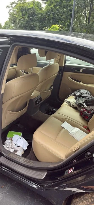 2010 Hyundai Genesis - Image 8 of 8