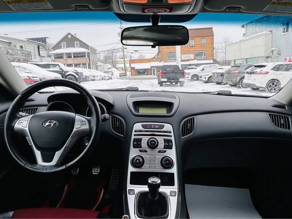 2010 Hyundai Genesis - Image 6 of 8