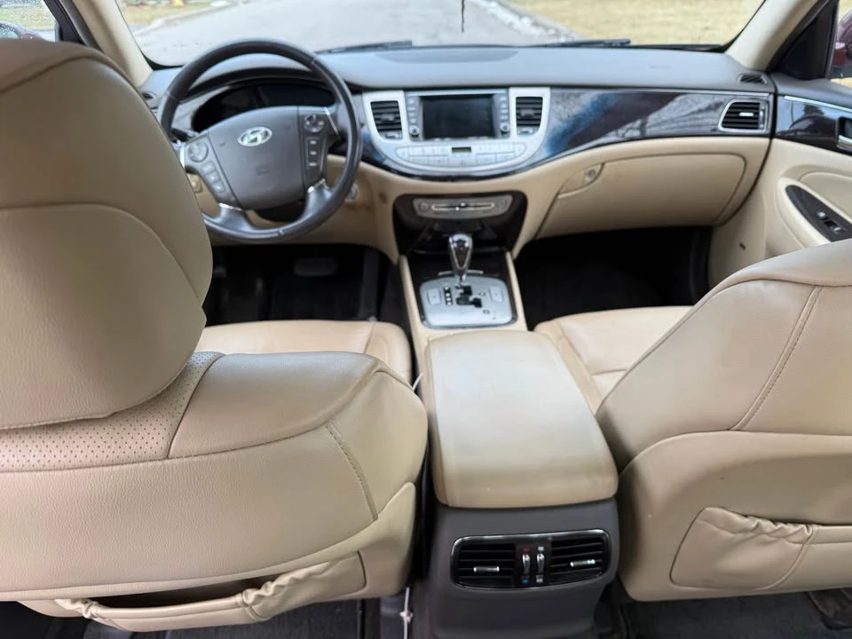 2010 Hyundai Genesis - Image 6 of 8