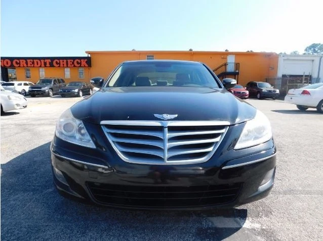 2010 Hyundai Genesis - Image 7 of 11
