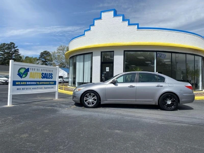 2010 Hyundai Genesis - Image 2 of 18