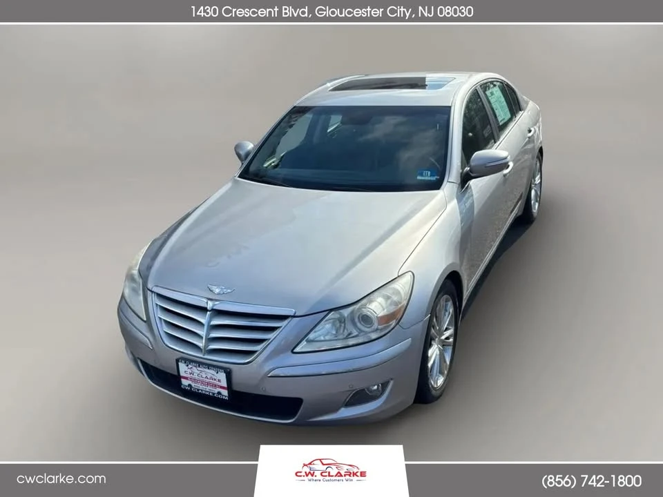 2010 Hyundai Genesis - Image 2 of 6