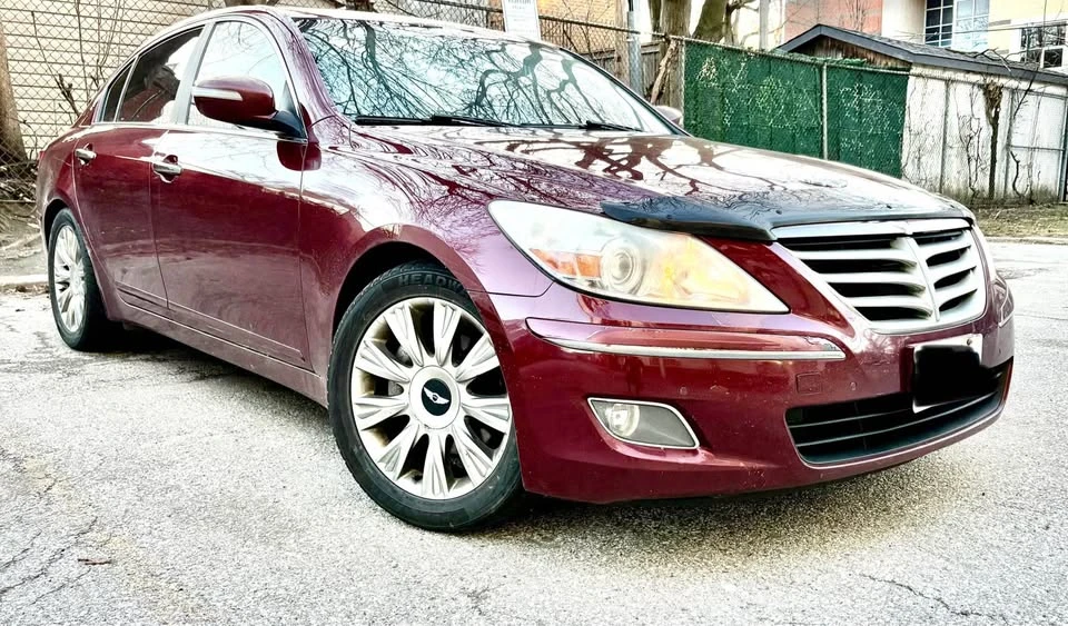 2010 Hyundai Genesis - Image 4 of 16