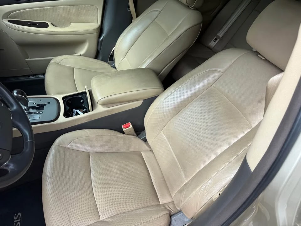 2010 Hyundai Genesis - Image 3 of 4