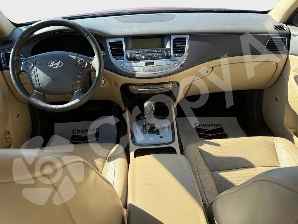 2010 Hyundai Genesis - Image 11 of 16