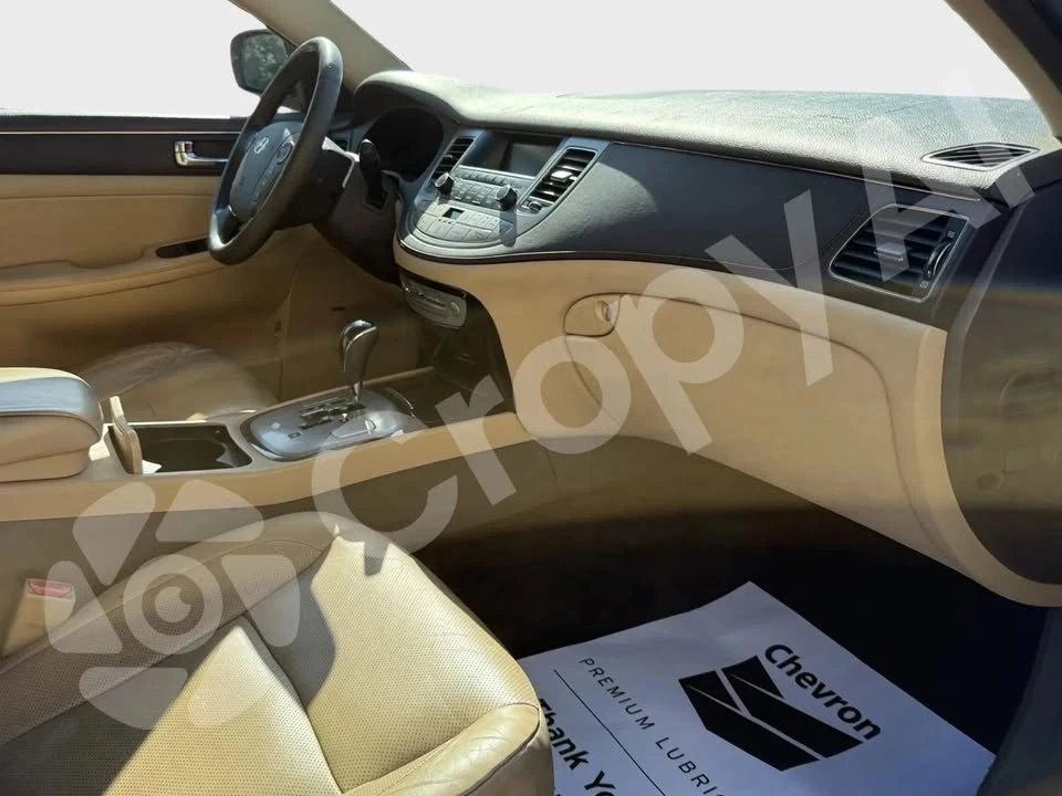 2010 Hyundai Genesis - Image 12 of 16