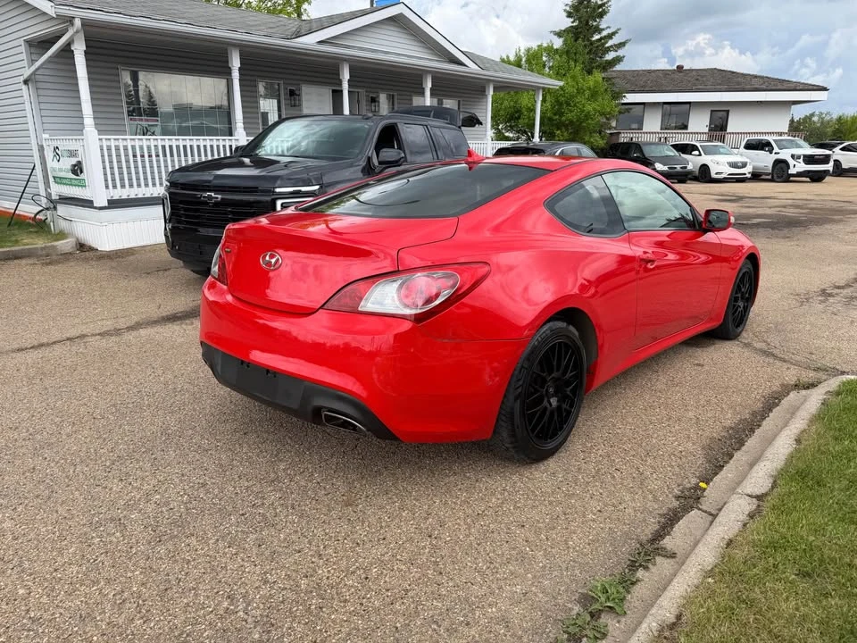 2010 Hyundai Genesis Coupe - Image 6 of 13