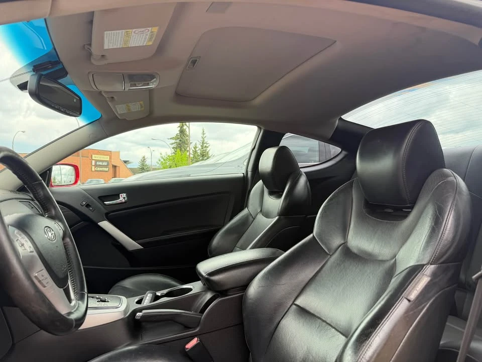 2010 Hyundai Genesis Coupe - Image 8 of 13