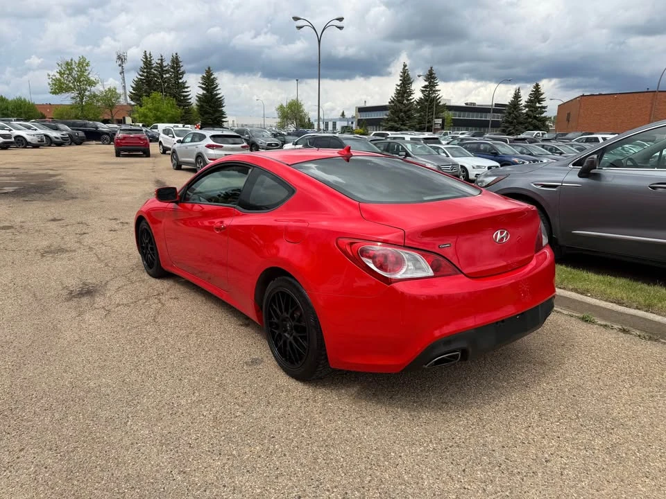 2010 Hyundai Genesis Coupe - Image 4 of 13