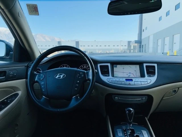 2010 Hyundai Genesis - Image 8 of 13