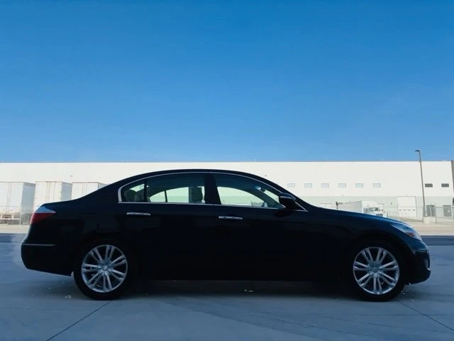 2010 Hyundai Genesis - Image 6 of 13