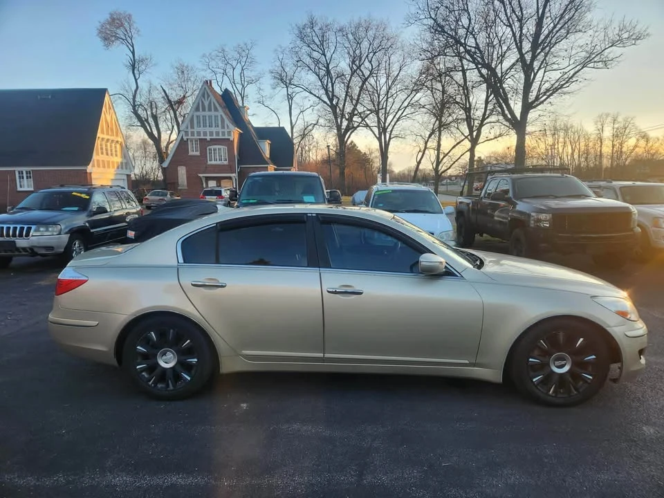 2010 Hyundai Genesis - Image 3 of 20