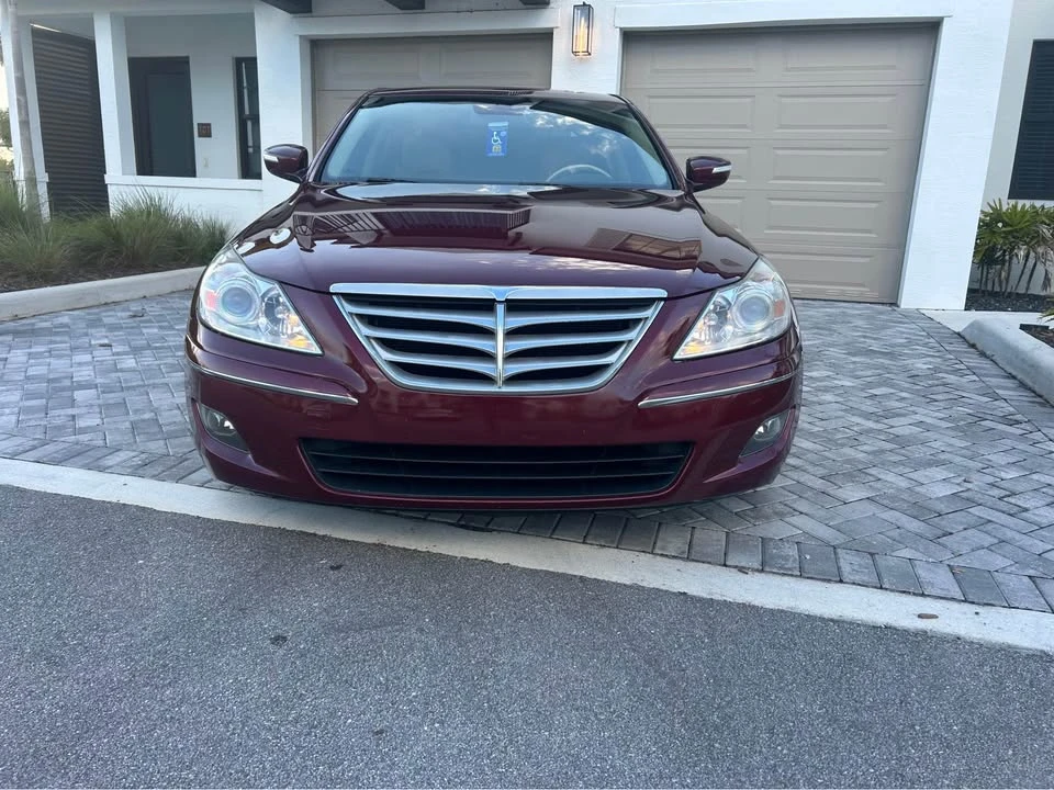 2010 Hyundai Genesis - Image 2 of 16