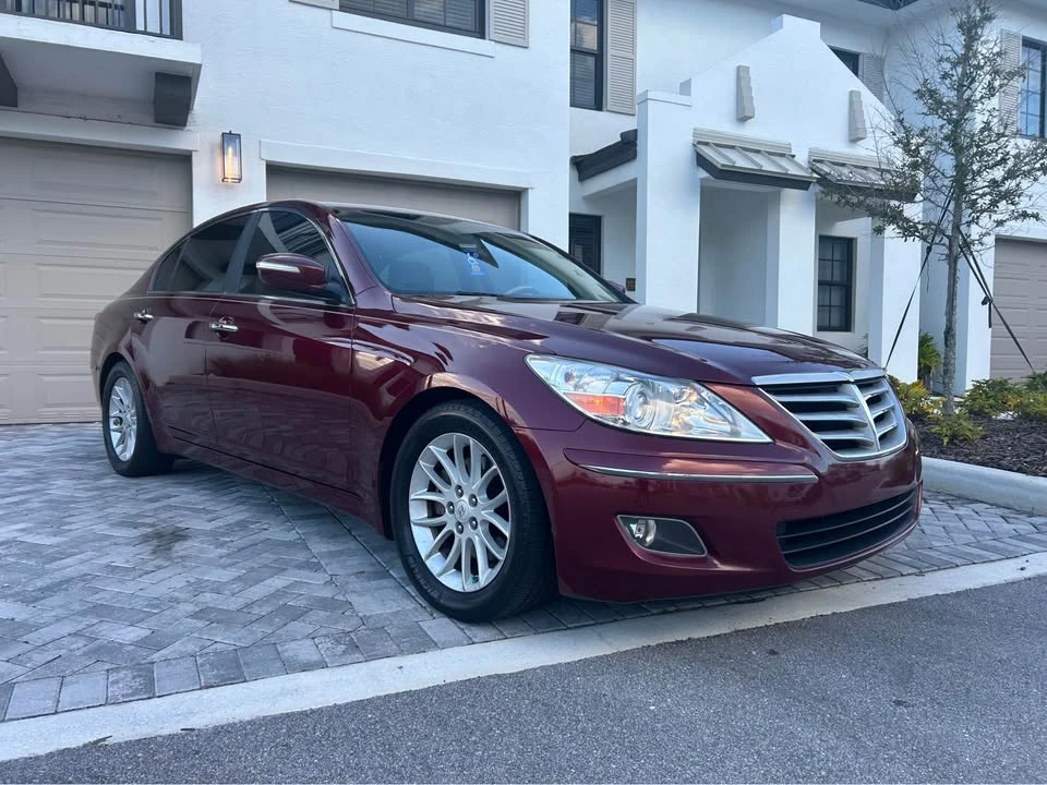 2010 Hyundai Genesis - Image 3 of 16