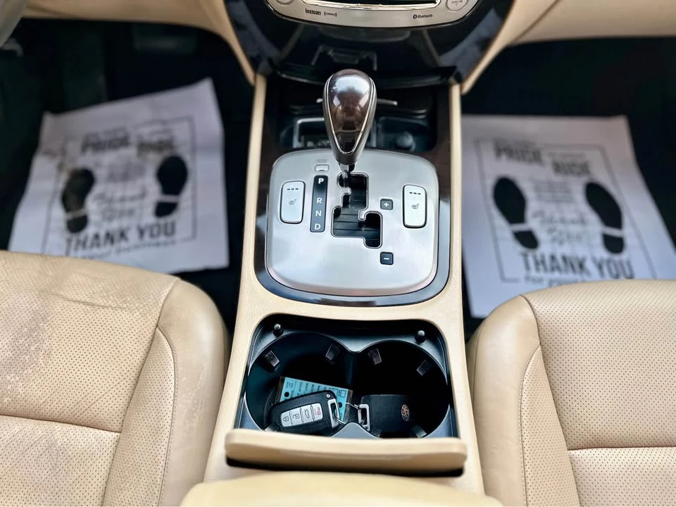 2010 Hyundai Genesis - Image 16 of 20
