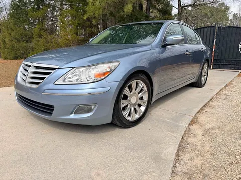 2010 Hyundai Genesis 3.8 Sedan
