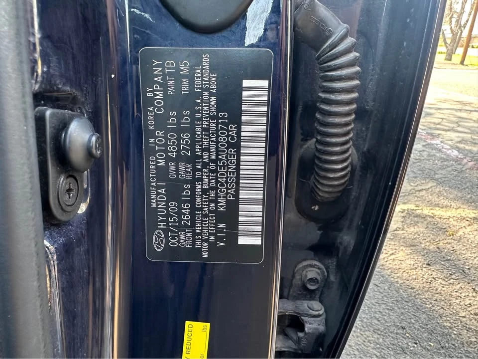 2010 Hyundai Genesis - Image 18 of 18