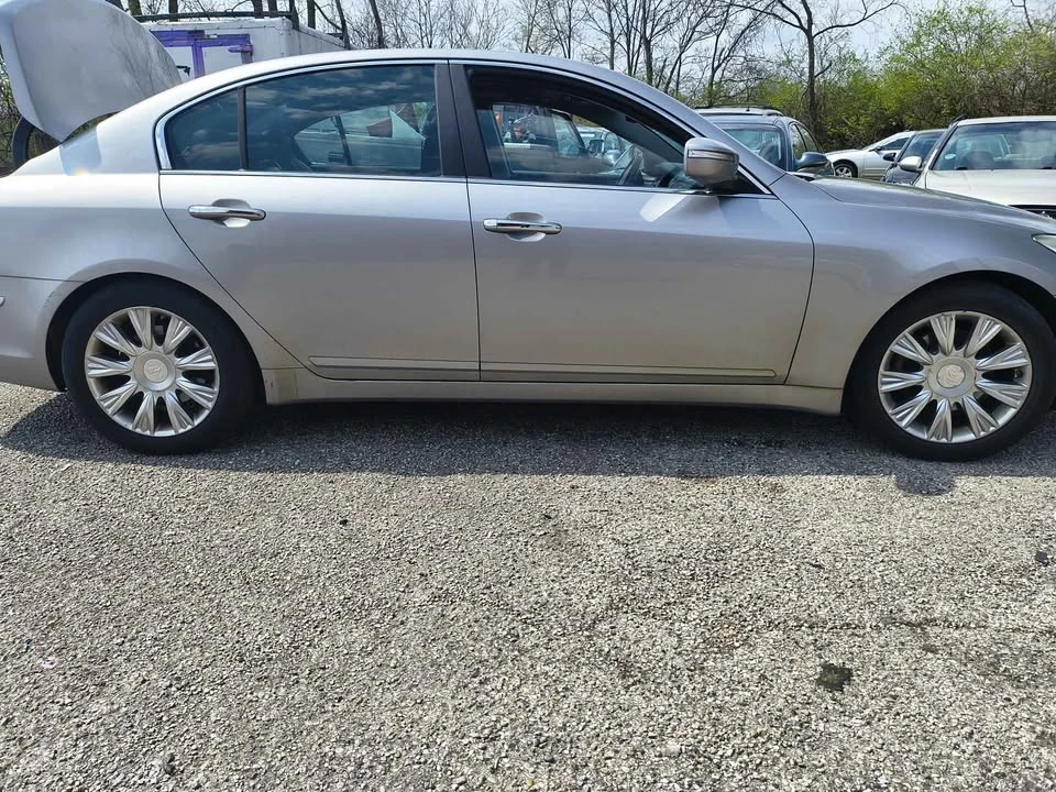 2010 Hyundai Genesis - Image 3 of 19